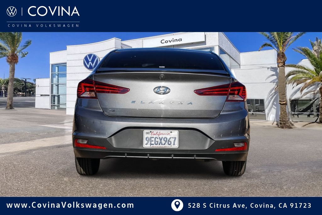 2020 Hyundai Elantra SE photo 4