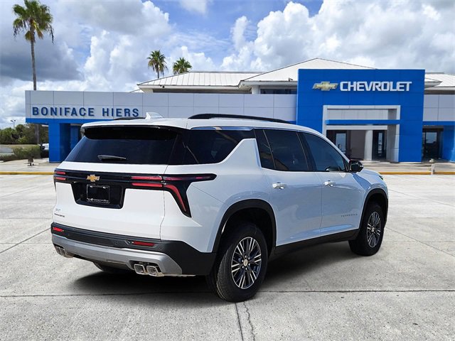 2026 Chevrolet Traverse photo 3