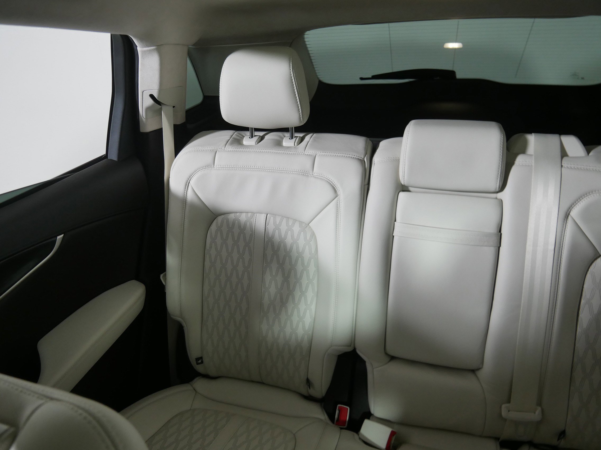 2022 Lincoln Nautilus Black Label photo 12