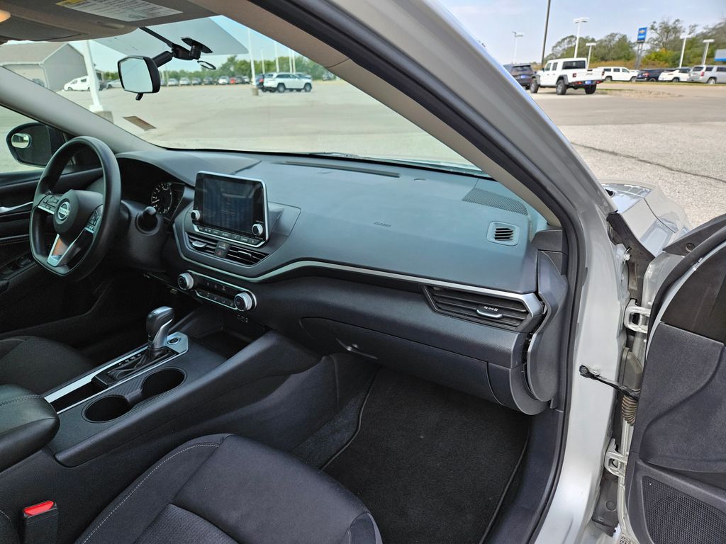 2020 Nissan Altima 2.5 S photo 30
