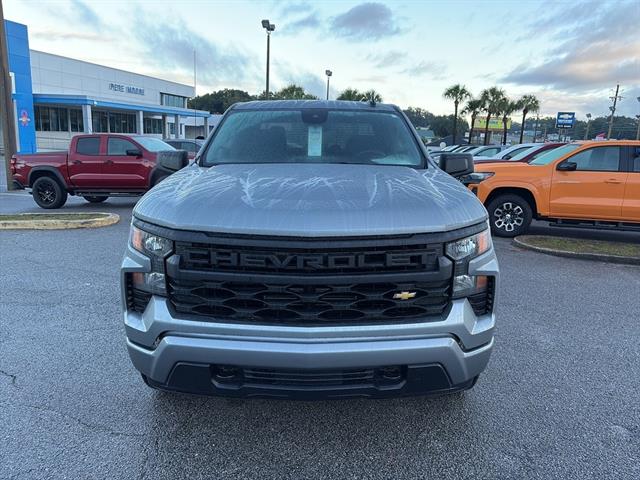 2026 Chevrolet Silverado 1500 Custom photo 2