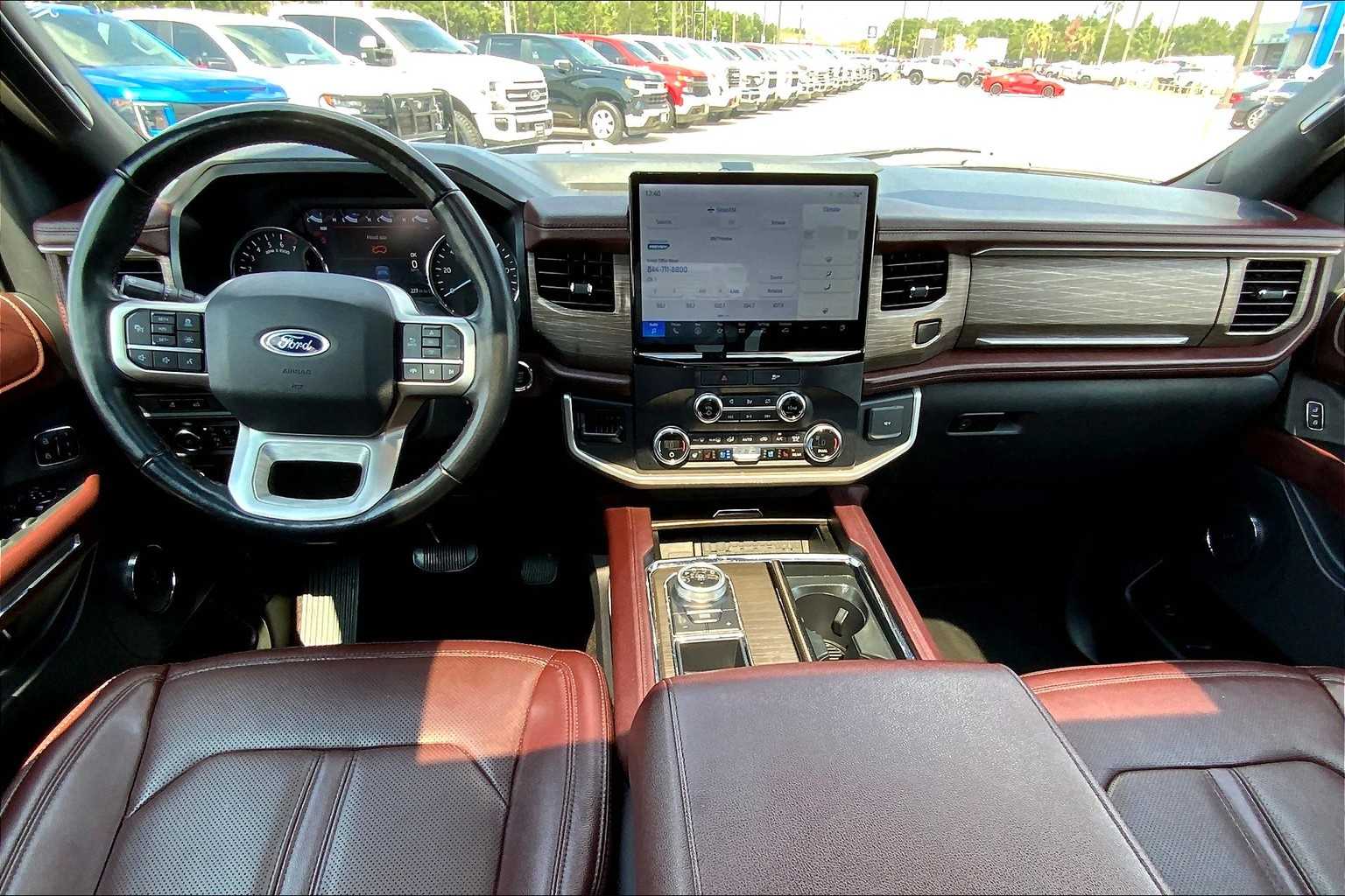 2023 Ford Expedition Limited photo 15