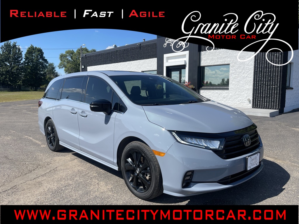 2024 Honda Odyssey SPORT's photo