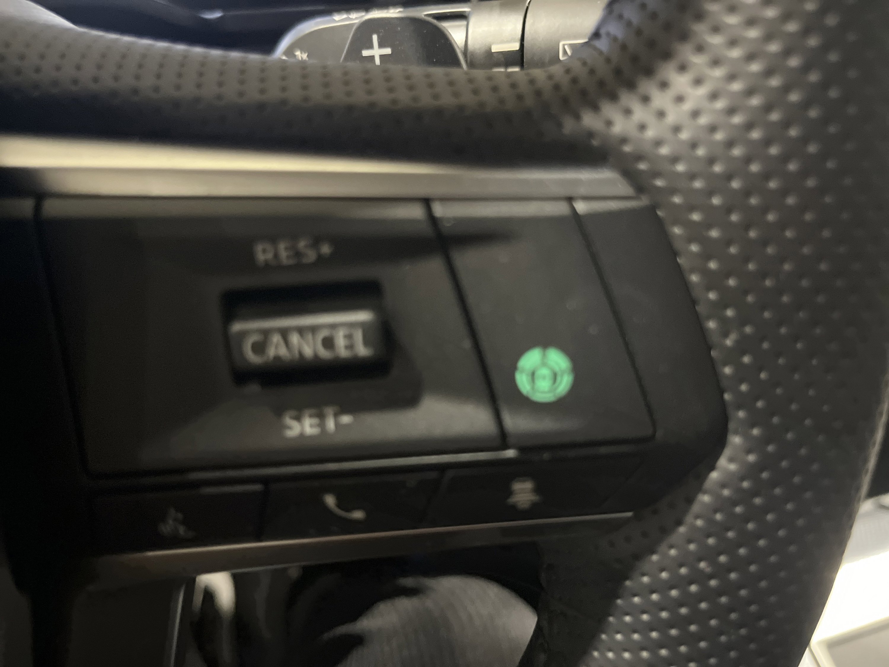 2024 Mitsubishi Outlander PHEV SEL photo 14