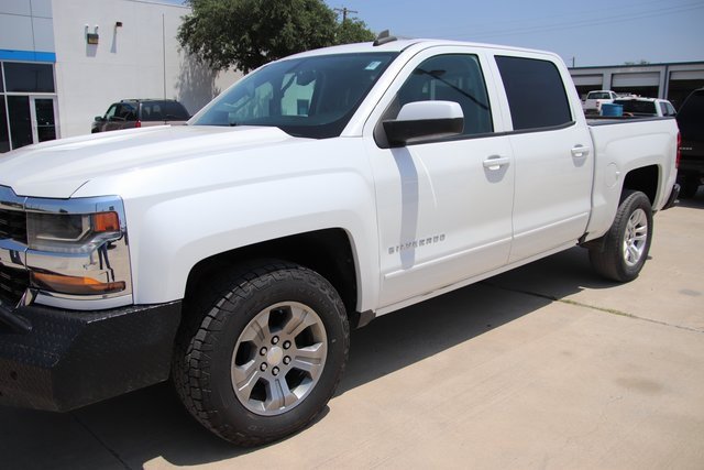 2018 Chevrolet Silverado 1500 LT photo 4