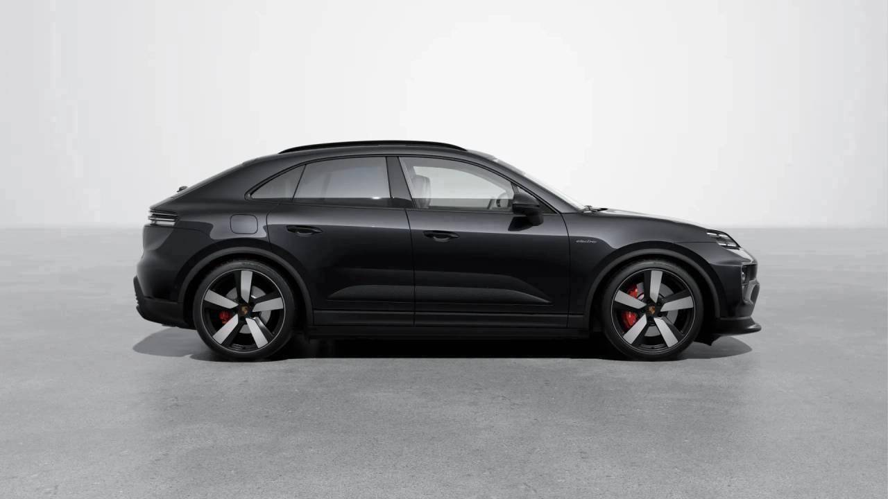 2025 Porsche Macan Electric photo 7