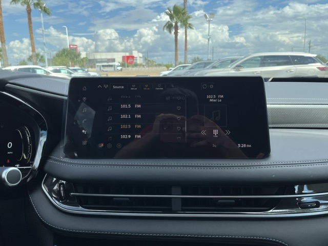 2026 Infiniti QX60 Luxe photo 17