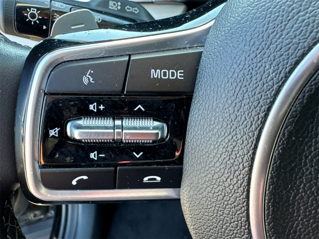 2023 Kia Sorento Hybrid EX photo 23