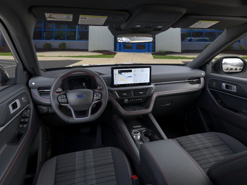2025 Ford Explorer ST-Line photo 5