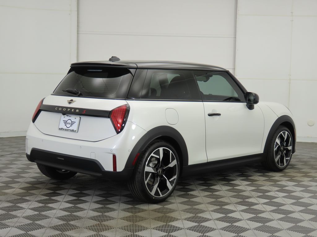 2026 Mini Cooper 2 Door Hardtop Signature photo 4