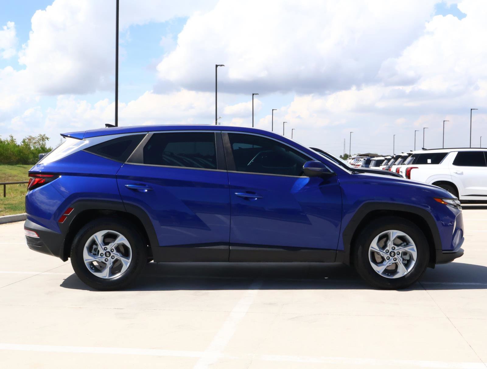 2022 Hyundai Tucson SE photo 4