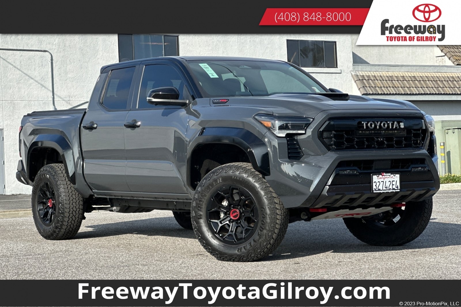 2025 Toyota Tacoma TRD Pro's photo