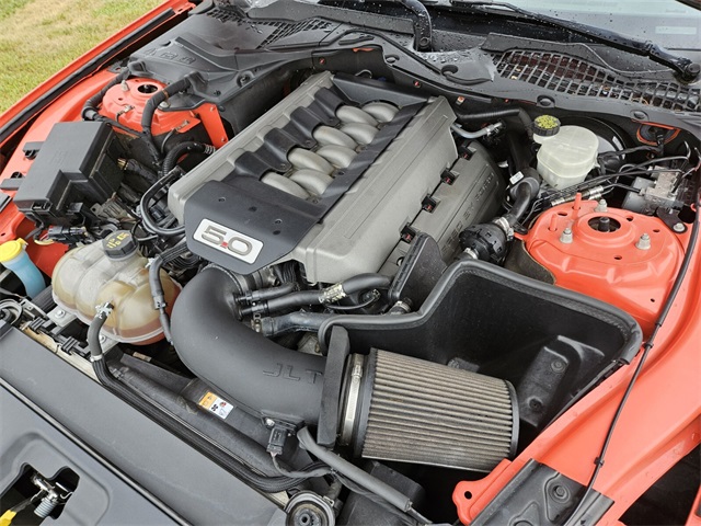 2015 Ford Mustang GT photo 17