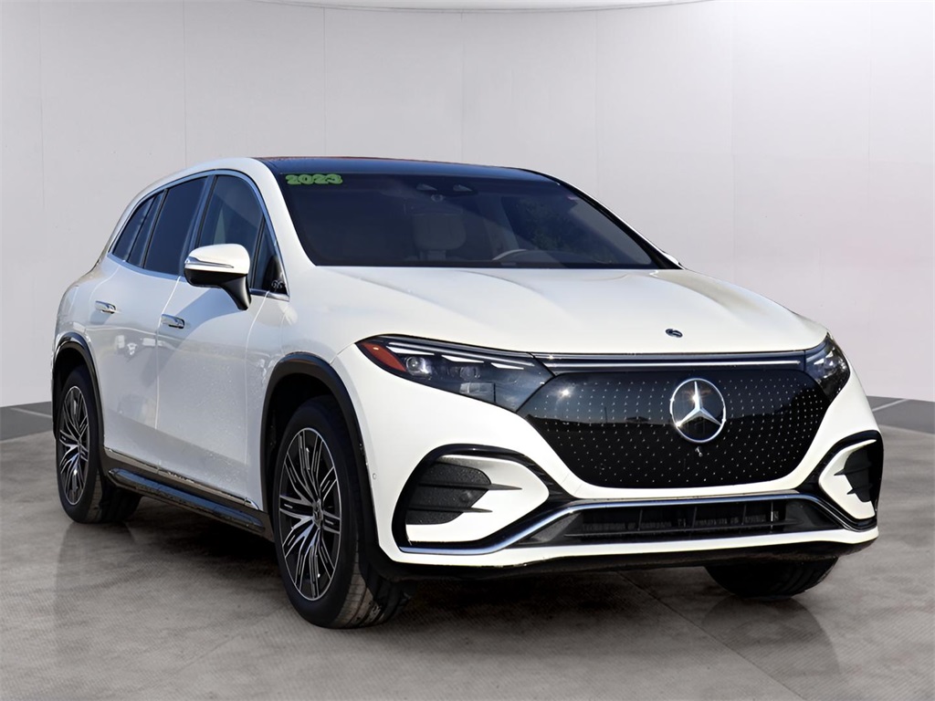 2023 Mercedes Benz EQS SUV 580 4MATIC photo 3