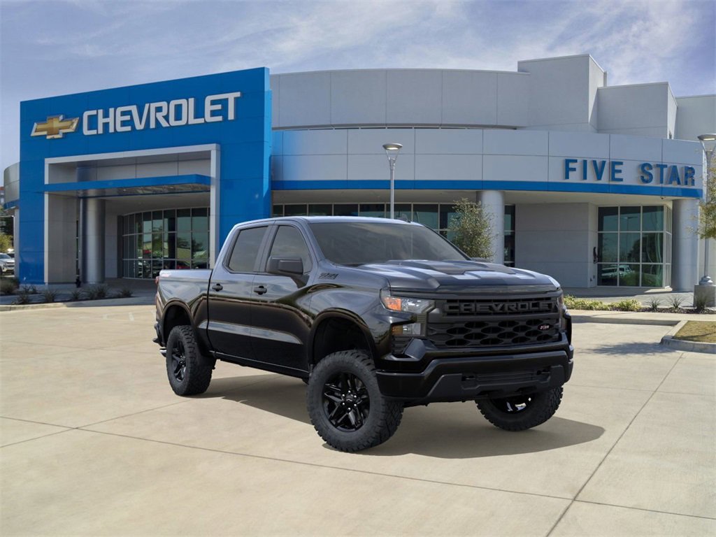 2026 Chevrolet Silverado Custom's photo
