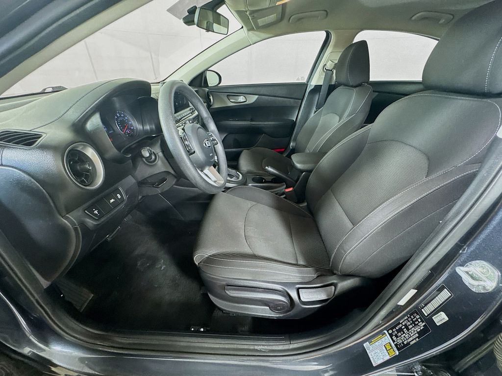 2019 Kia Forte LXS photo 21