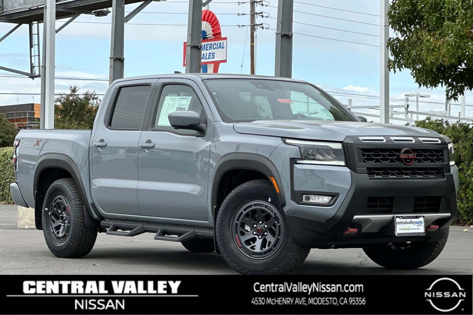 2026 Nissan Frontier PRO-X's photo