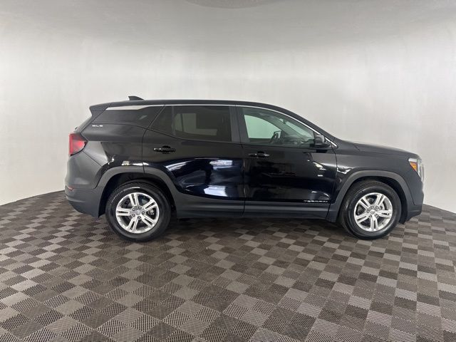 2024 Gmc Terrain SLE photo 4