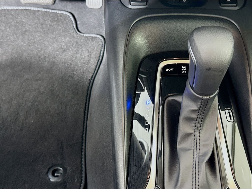 2022 Toyota Corolla XLE photo 16