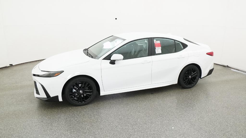 2026 Toyota Camry SE photo 7
