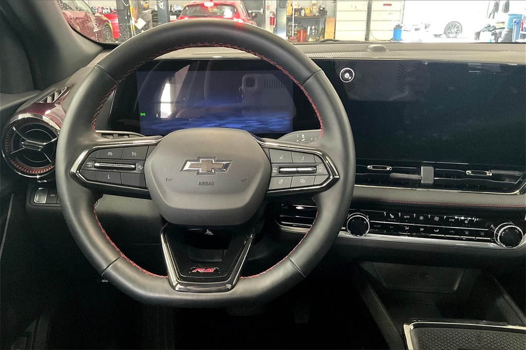 2025 Chevrolet Equinox RS photo 4