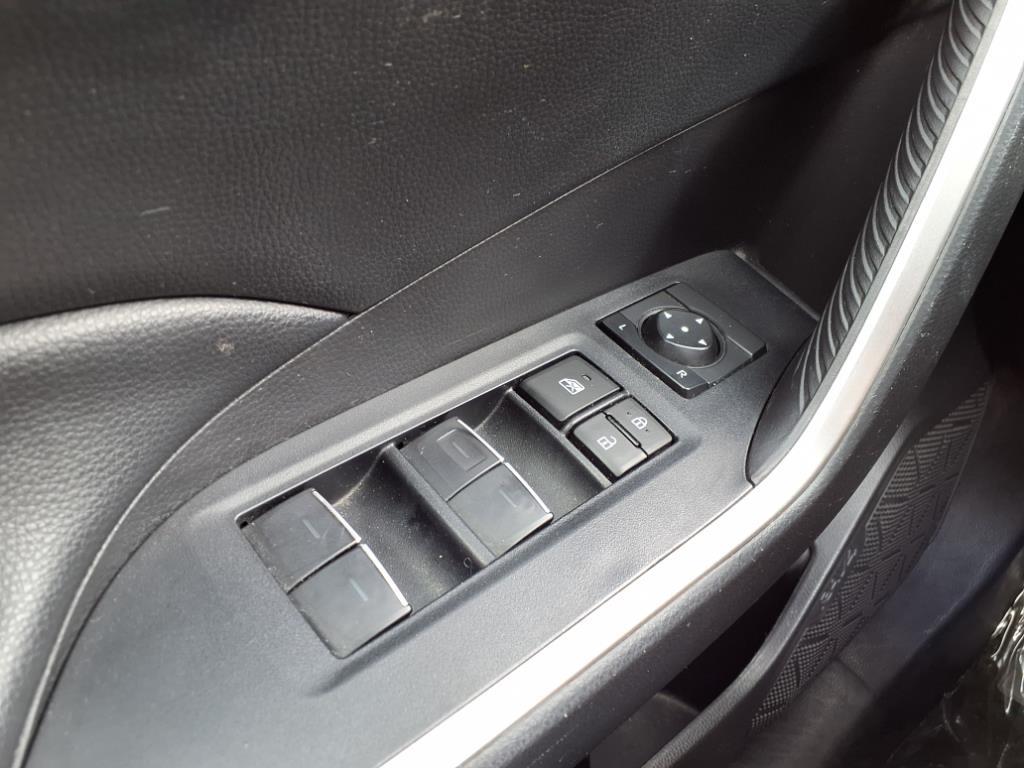 2024 Toyota RAV4 XLE photo 17