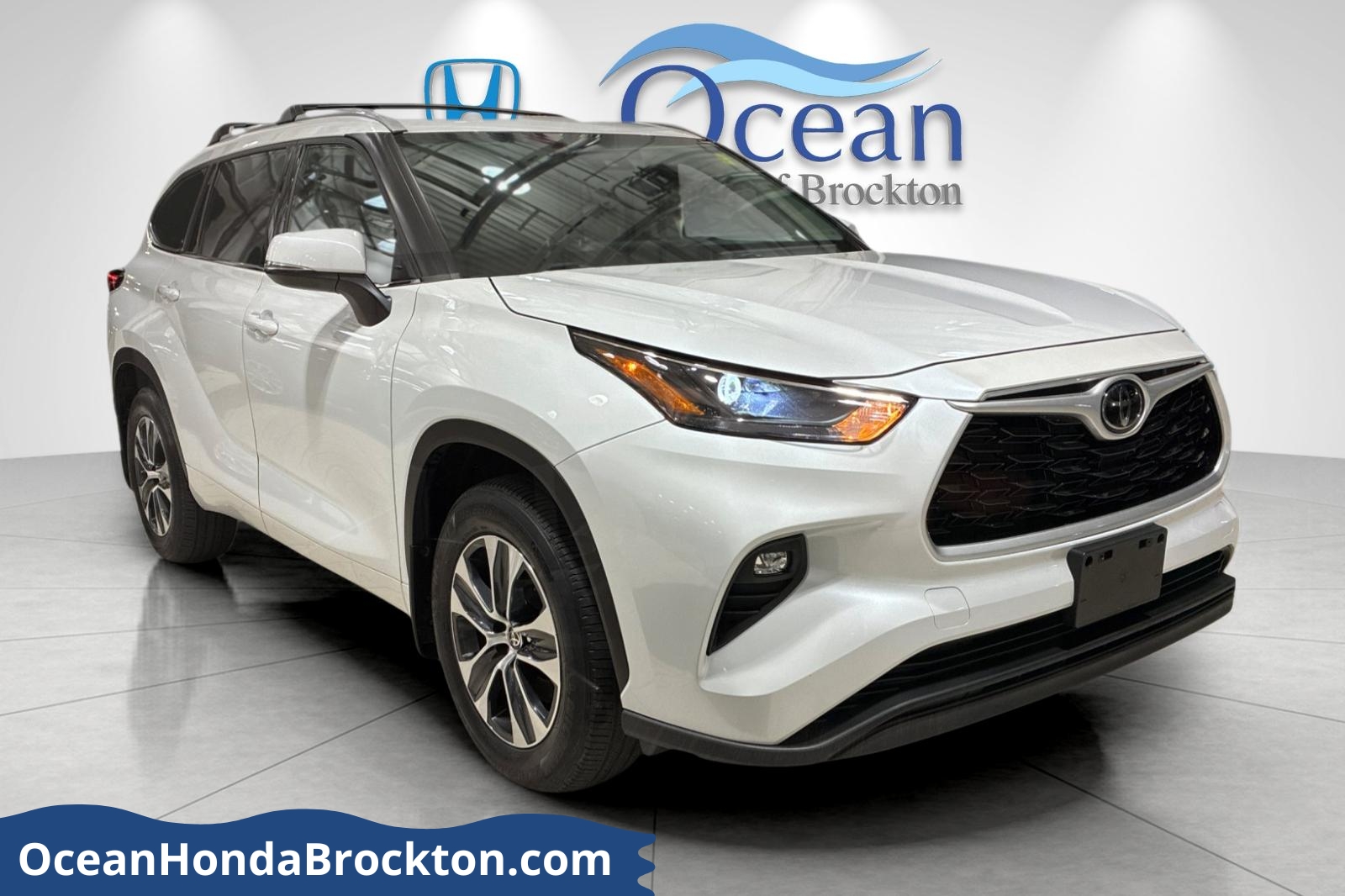 2022 Toyota Highlander XLE's photo