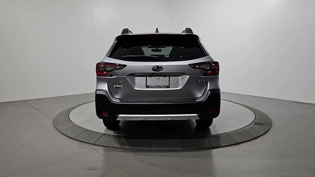 2025 Subaru Outback Limited photo 4