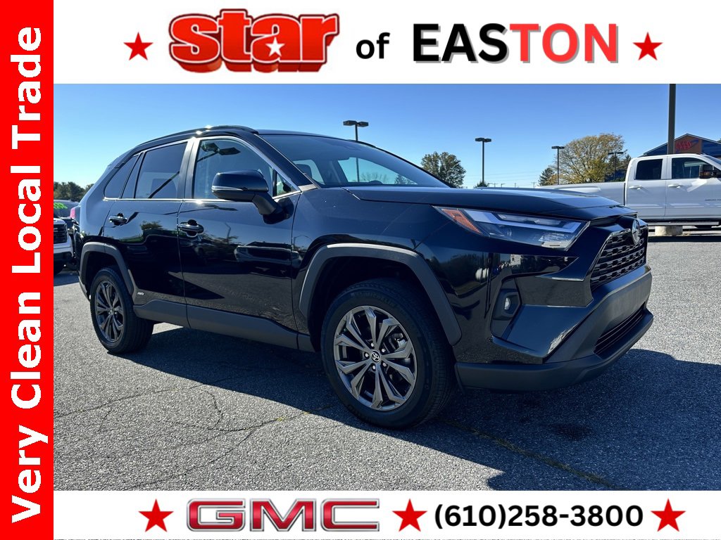 2022 Toyota RAV4 XLE Premium's photo