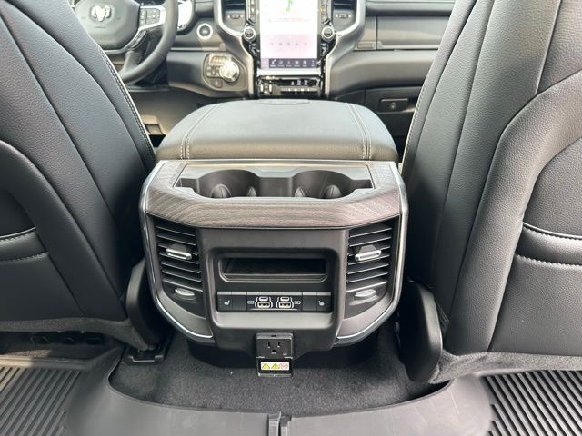 2025 Ram 1500 Laramie photo 34