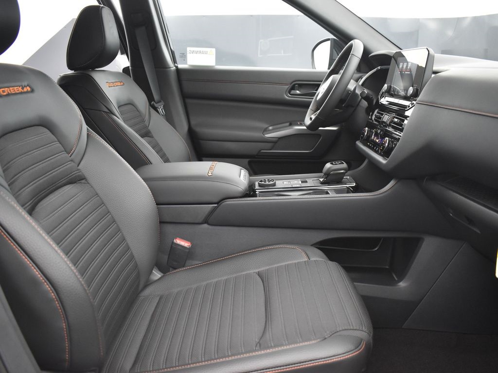 2025 Nissan Pathfinder Rock Creek photo 22