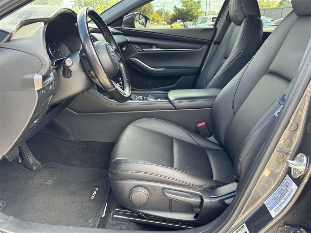 2021 Mazda Mazda3 Select photo 13