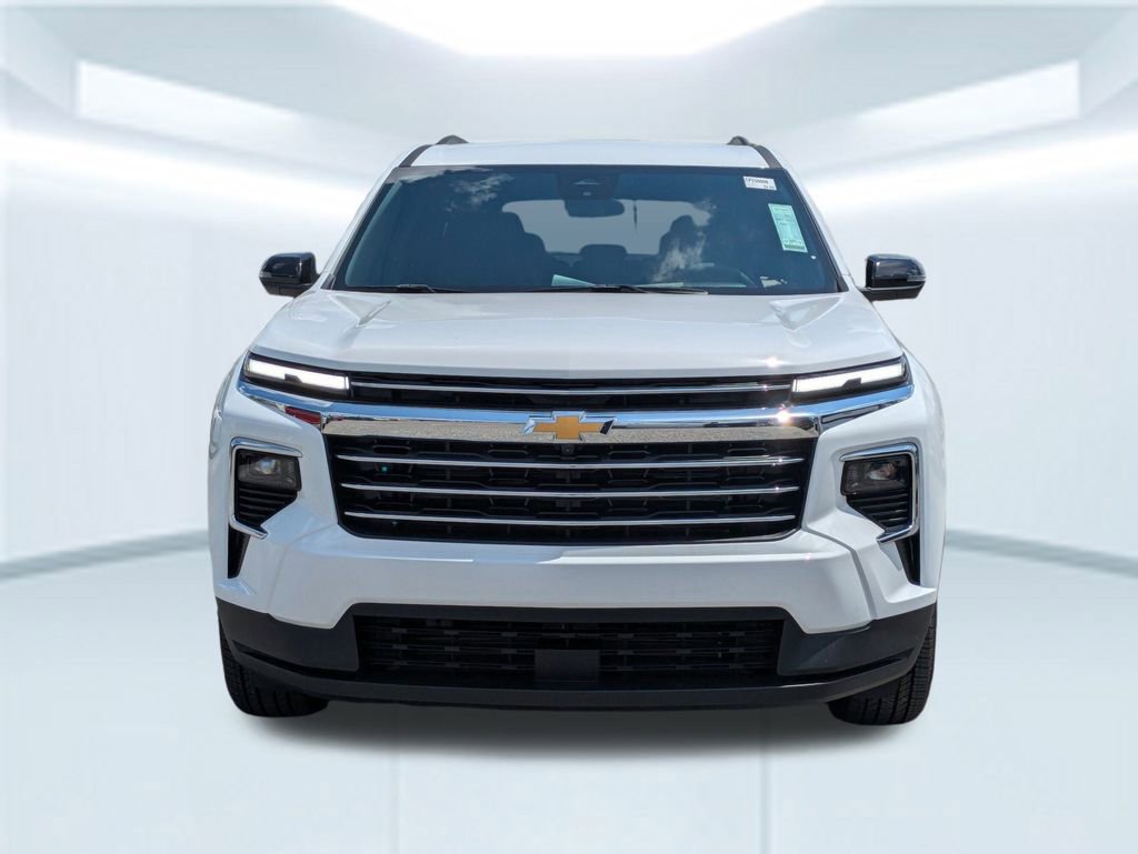 2025 Chevrolet Traverse photo 4