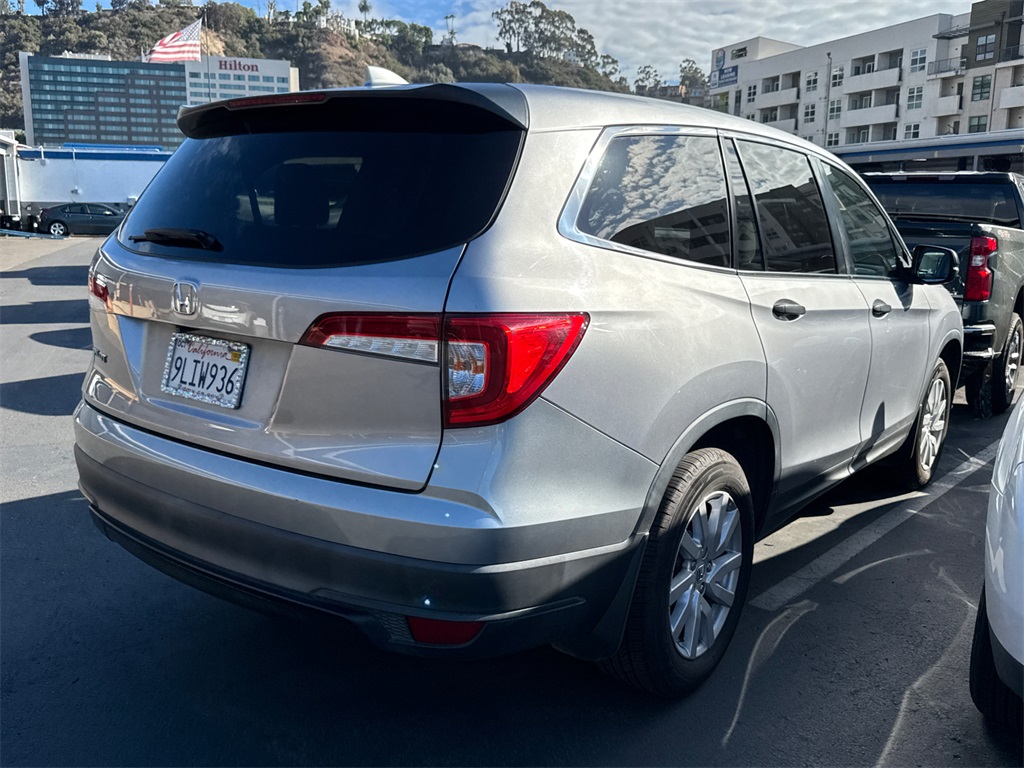 2021 Honda Pilot LX photo 6