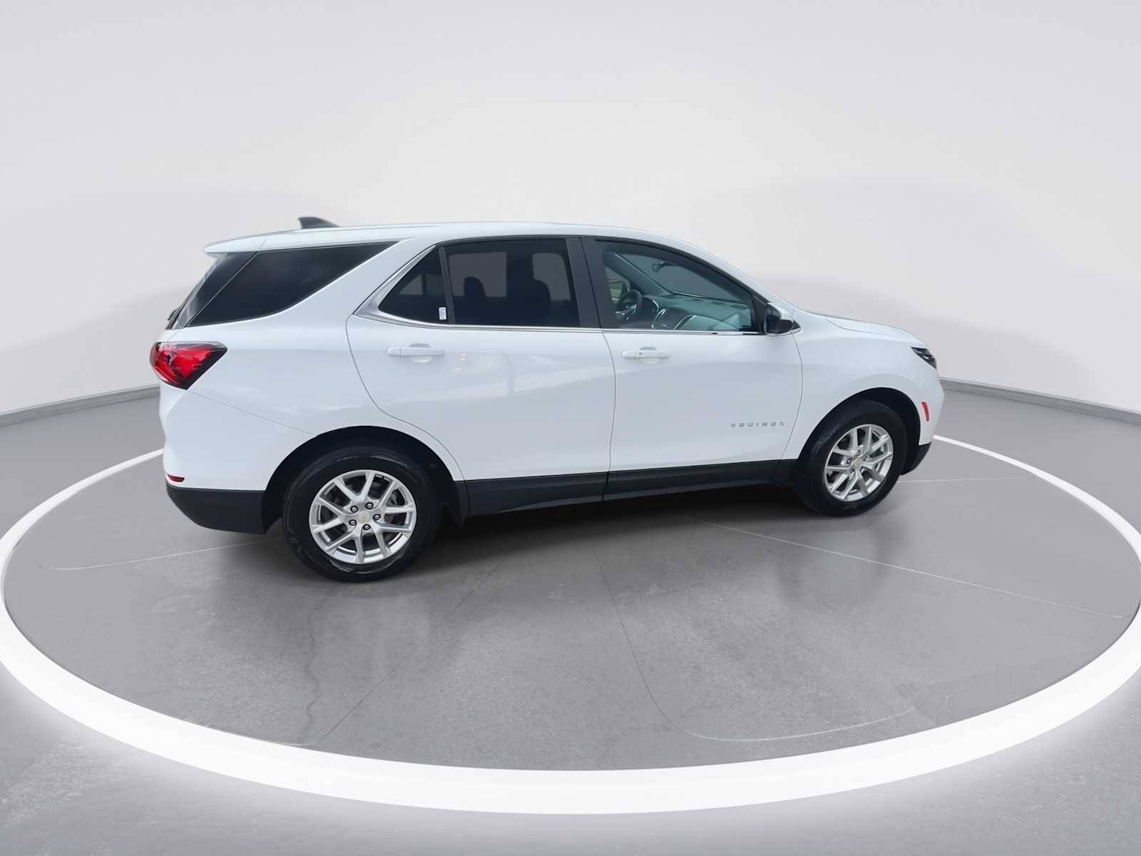 2023 Chevrolet Equinox LT photo 9