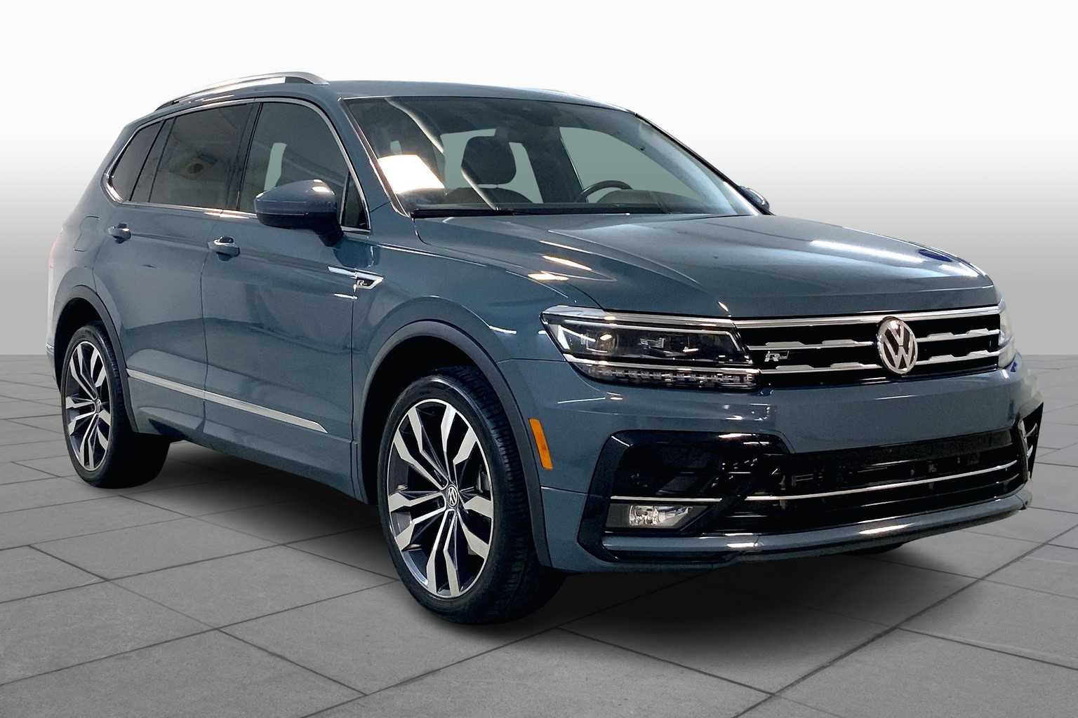 Used 2020 Volkswagen Tiguan SEL Premium R-Line with VIN 3VV4B7AX3LM078324 for sale in Kansas City