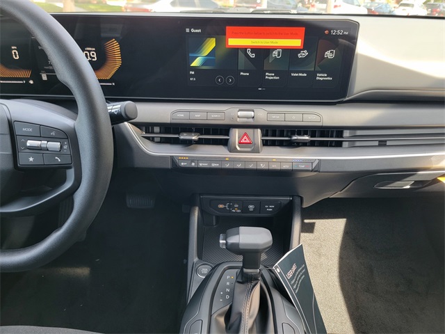 2025 Kia K4 LX photo 18
