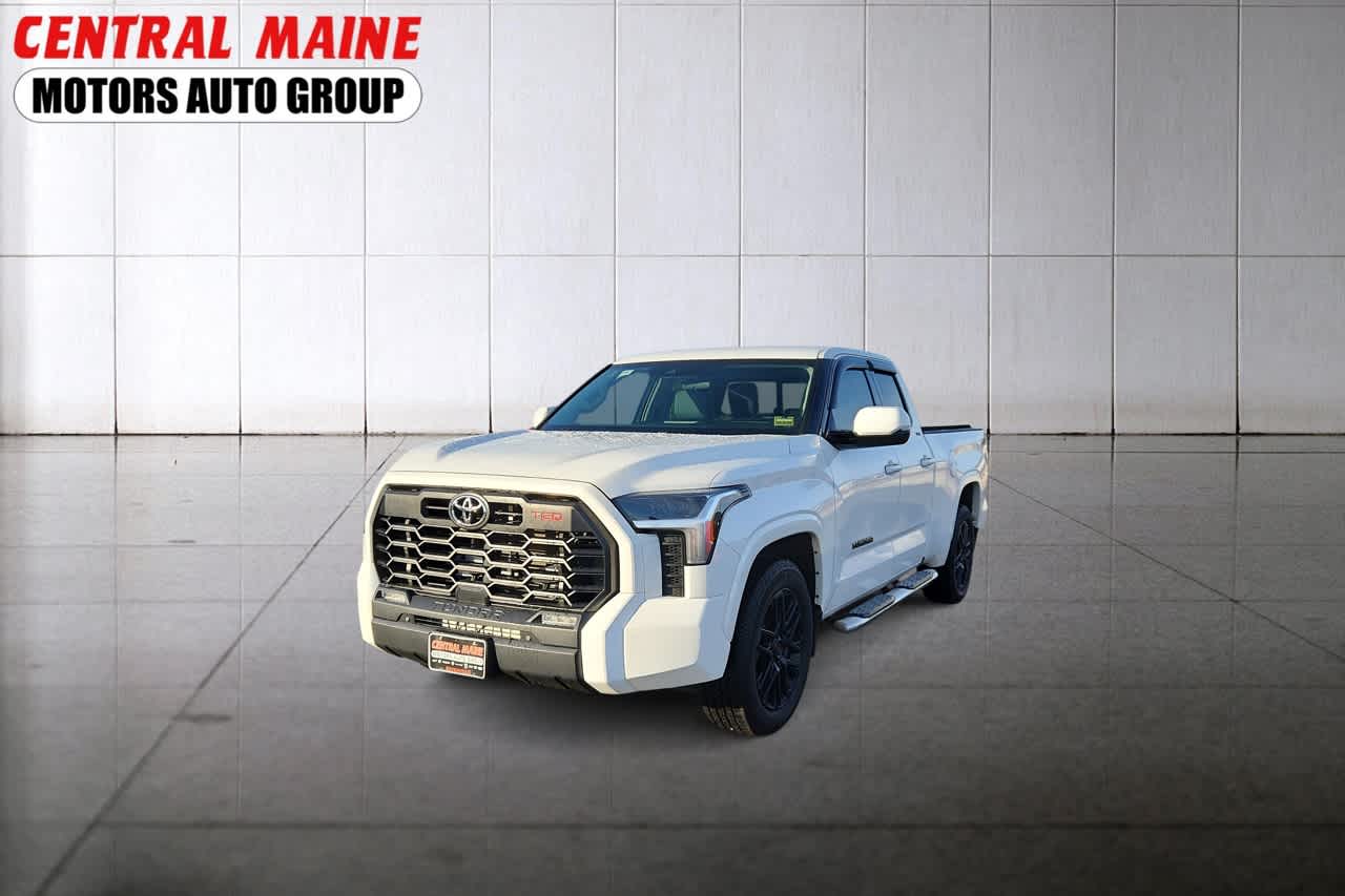 2022 Toyota Tundra SR5's photo