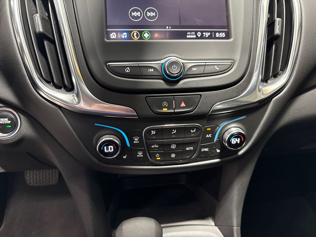 2022 Chevrolet Equinox LT photo 22