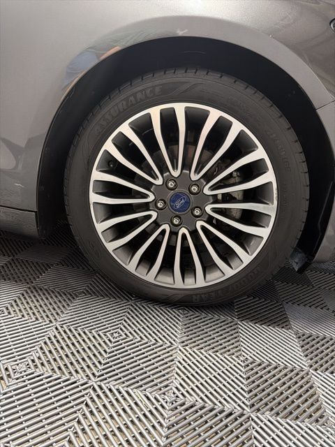 2018 Ford Fusion Hybrid Titanium photo 6