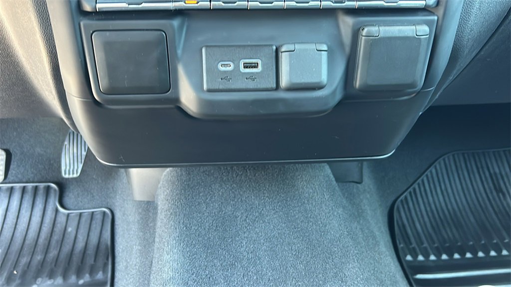 2021 Chevrolet Silverado 1500 Custom photo 36
