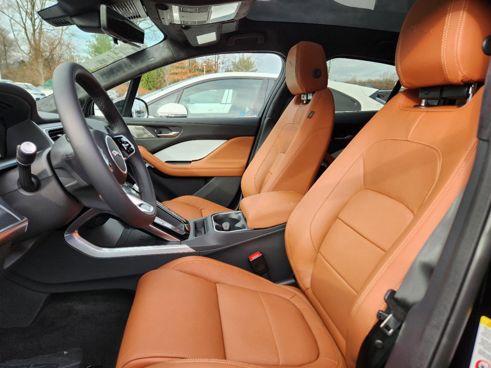 2024 Jaguar I-PACE HSE photo 4