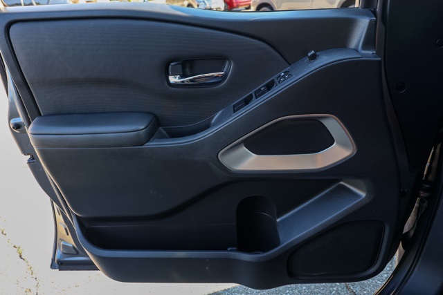 2024 Nissan Frontier SV photo 19