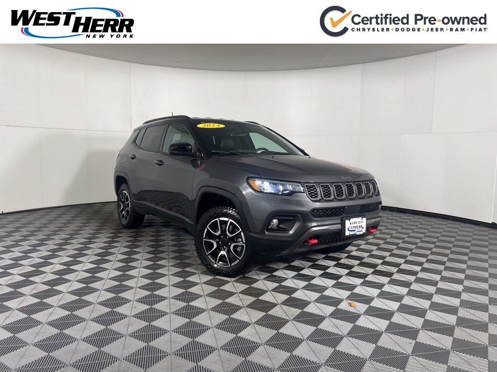 2024 Jeep Compass Trailhawk's photo