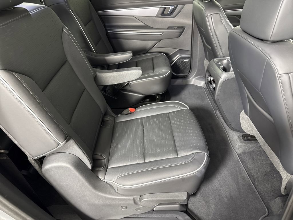 2025 Buick Enclave Sport Touring photo 13