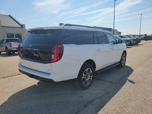 2025 Ford Expedition MAX photo 18