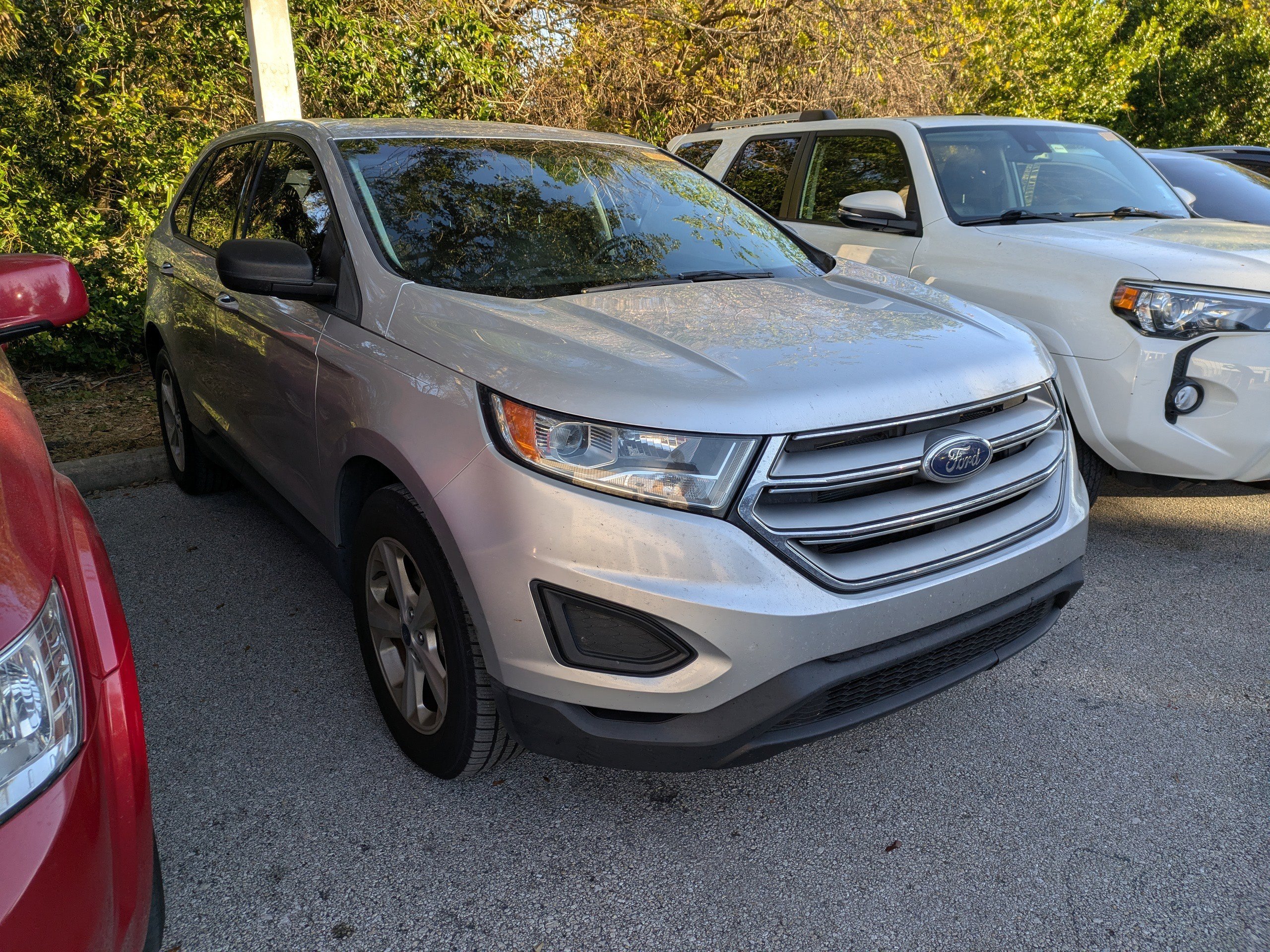 2018 Ford Edge SE's photo