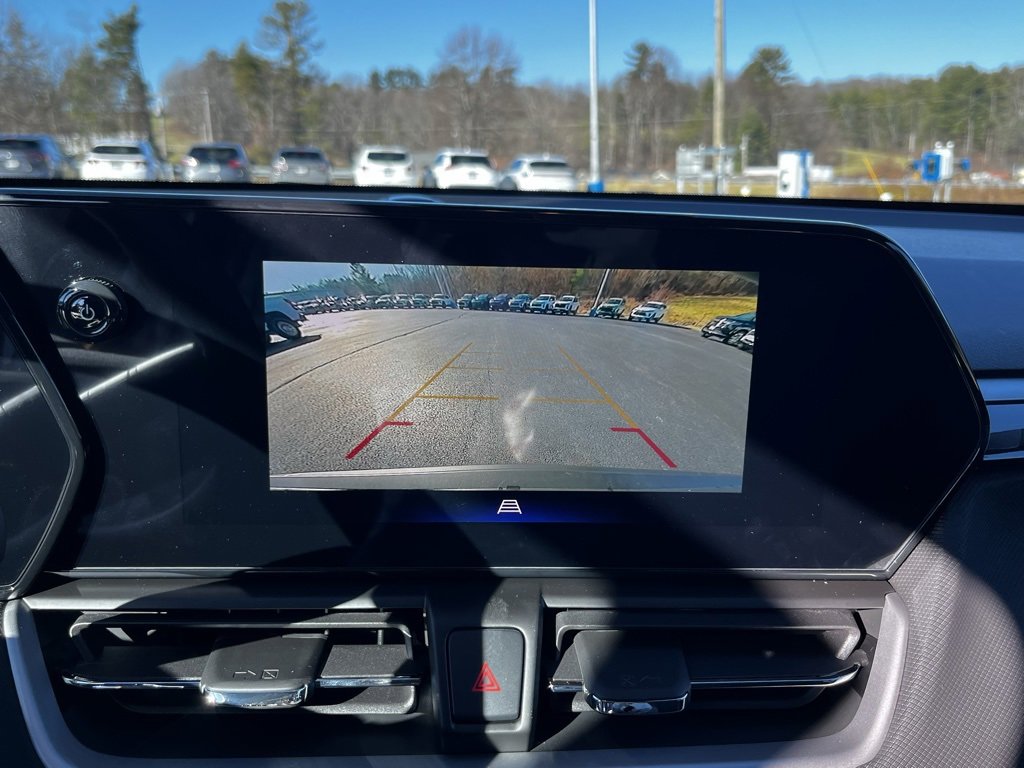 2026 Chevrolet Trailblazer LS photo 2