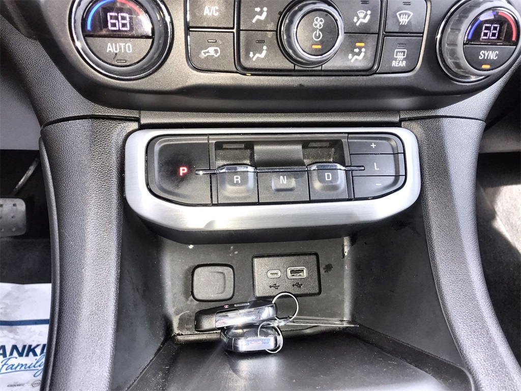 2023 Gmc Acadia SLE photo 17