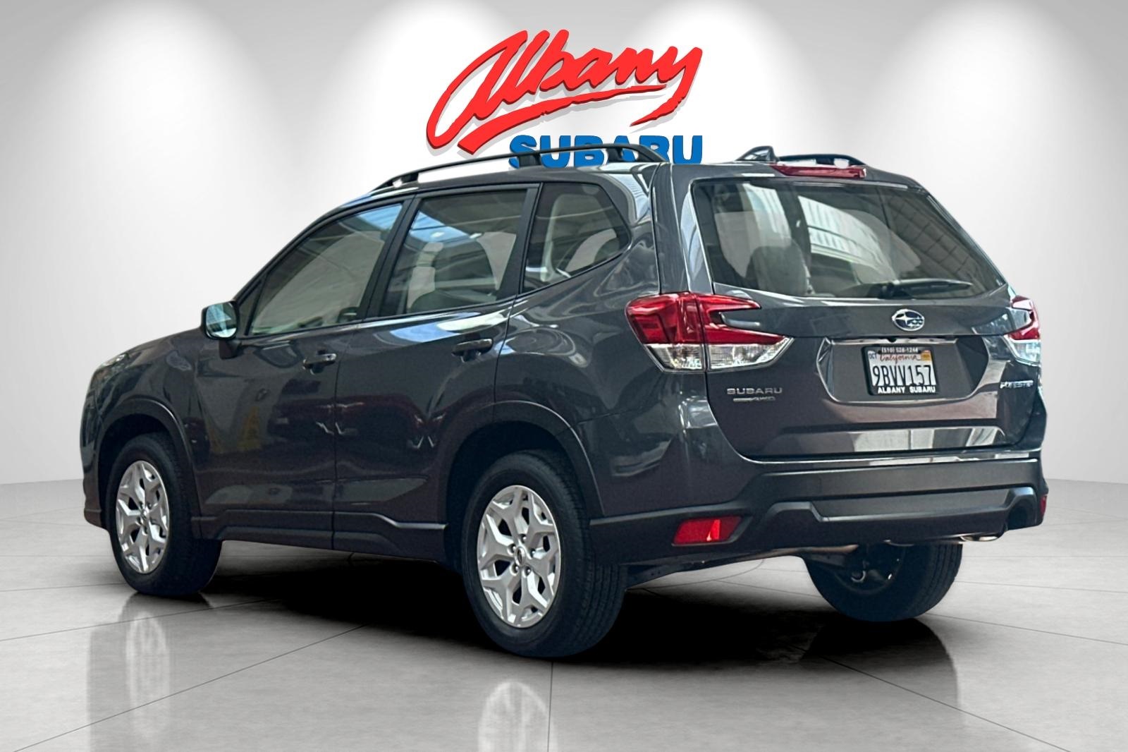 2022 Subaru Forester Base photo 5
